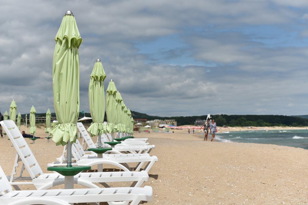 Villas Holidays Primorsko Bagian luar foto